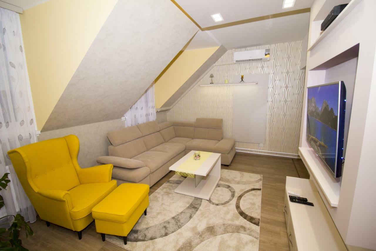 Chez Moi *
